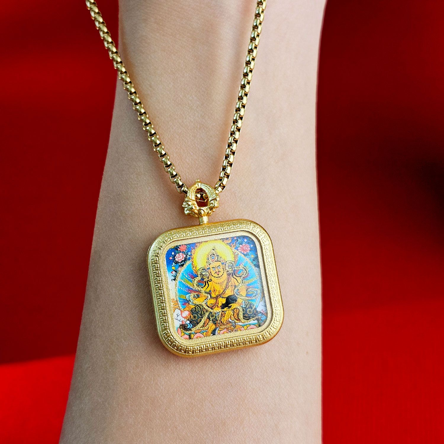 黄财神唐卡四方形套链