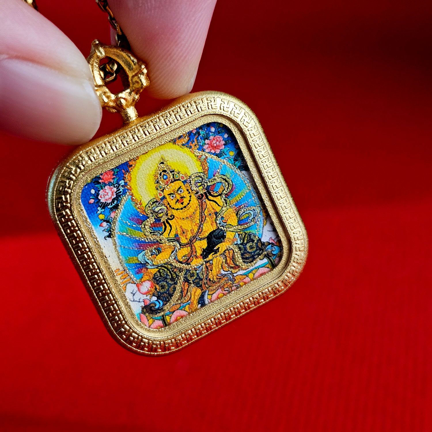 黄财神唐卡四方形套链