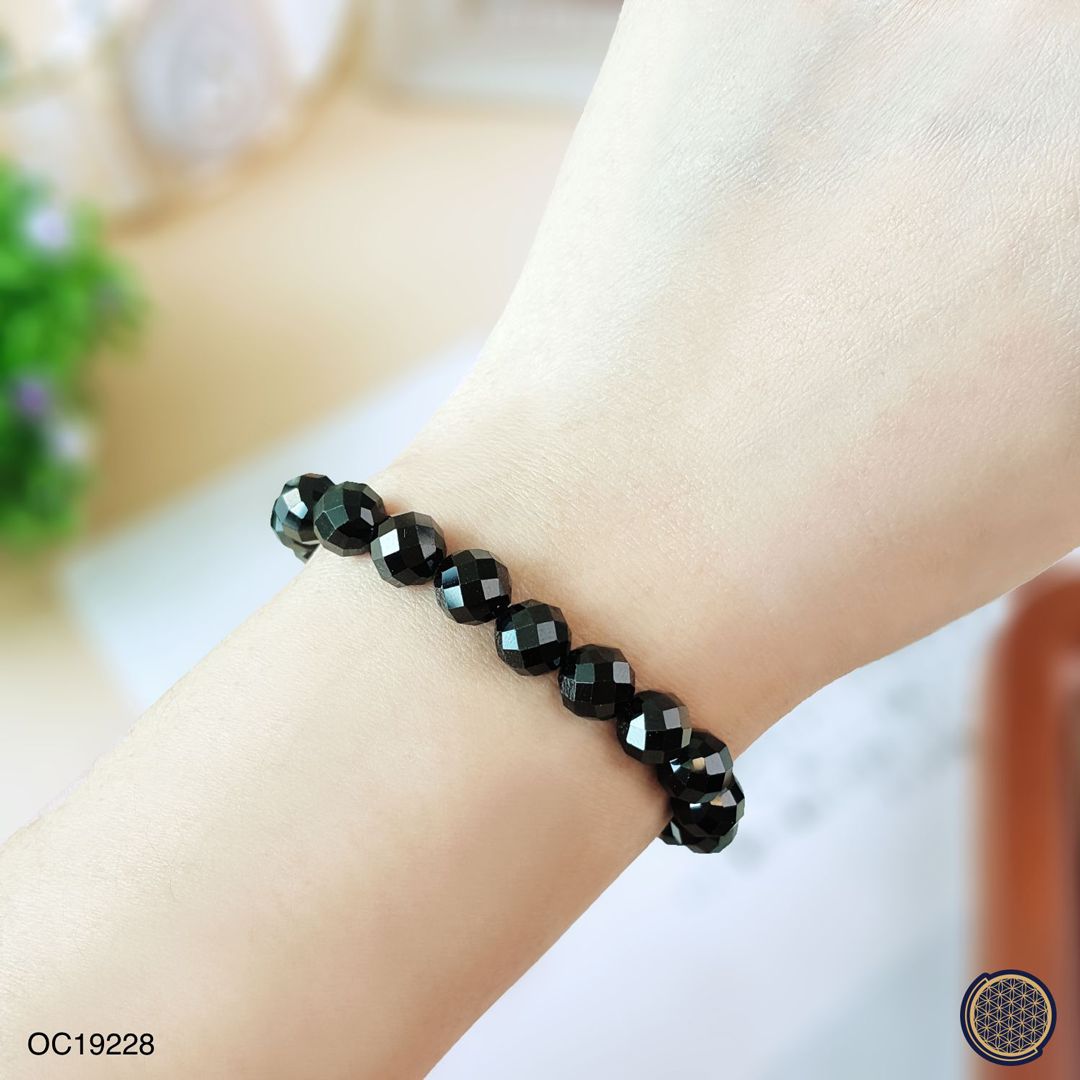 8mm 黑尖晶石手链