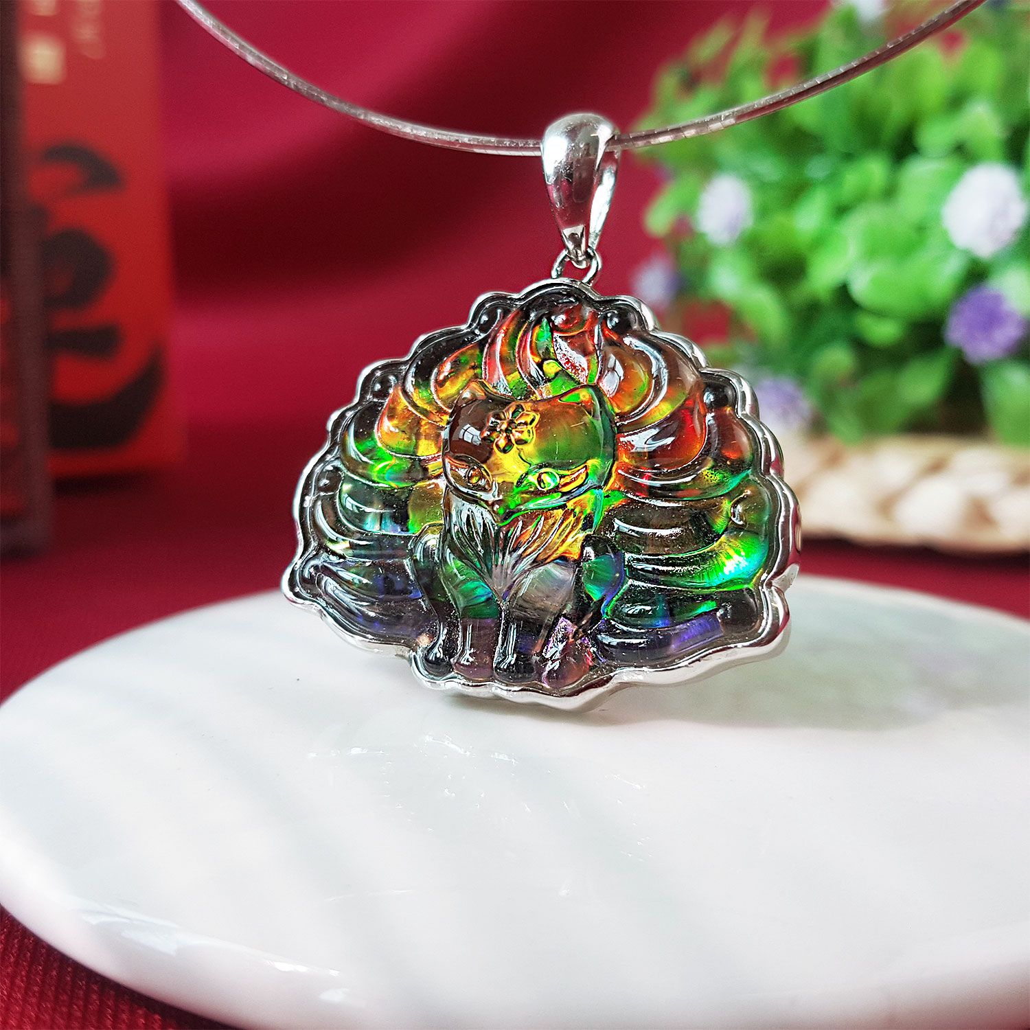 25mm x 32mm 加拿大斑彩九尾狐仙顺色拼图吊坠