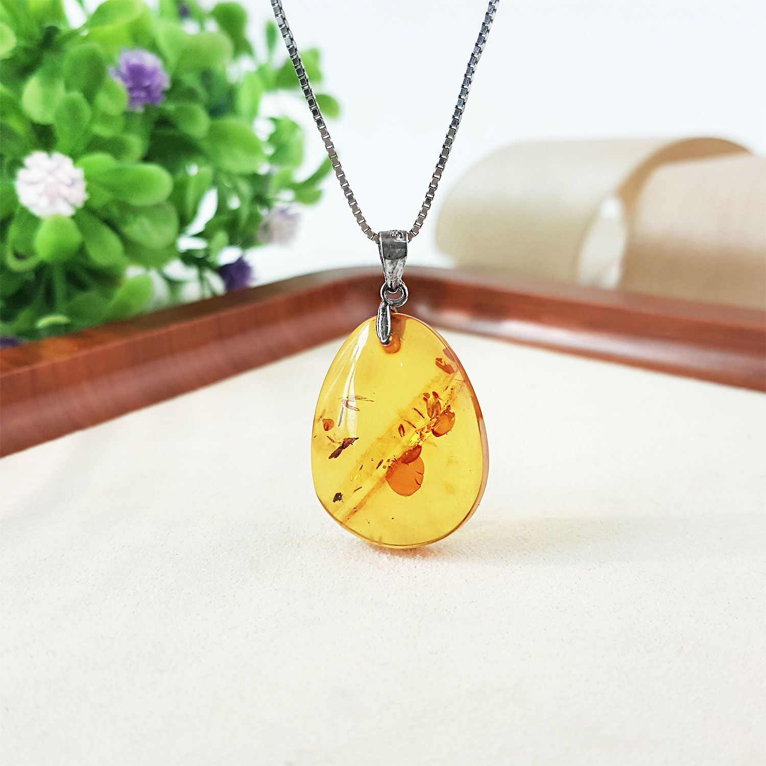 Piebald Amber Pendant