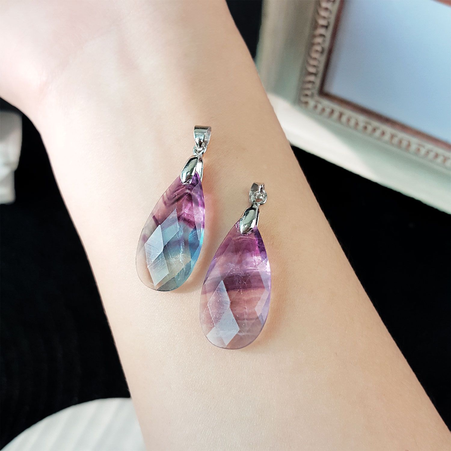 萤石水滴形切割面吊坠